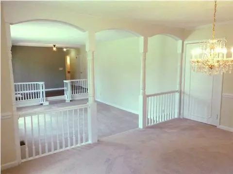 9540 Brainerd Rd, Chattanooga, TN 37421 photo 6
