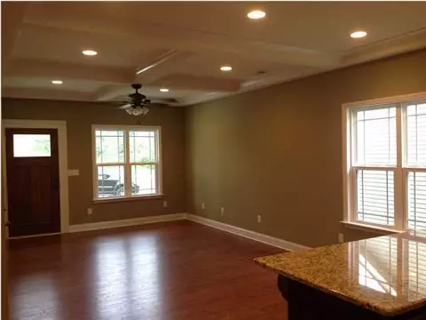 162 Georgetown Dr, Ringgold, GA 30736 photo 3