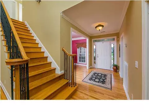 8604 Streamside Dr, Ooltewah, TN 37363 photo 2