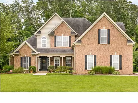 8604 Streamside Dr, Ooltewah, TN 37363 photo 1