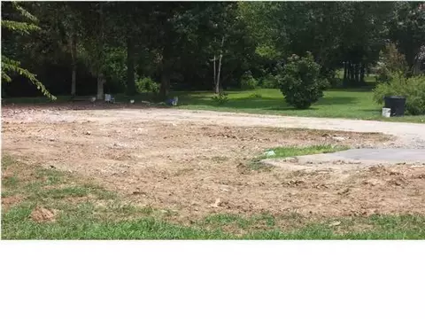 135 Beaver Rd, Fort Oglethorpe, GA 30742 photo 2