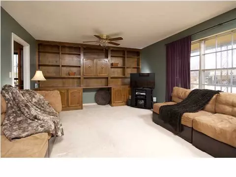 7357 Edgefield Dr, Chattanooga, TN 37421 photo 2