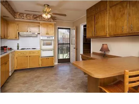 7357 Edgefield Dr, Chattanooga, TN 37421 photo 3