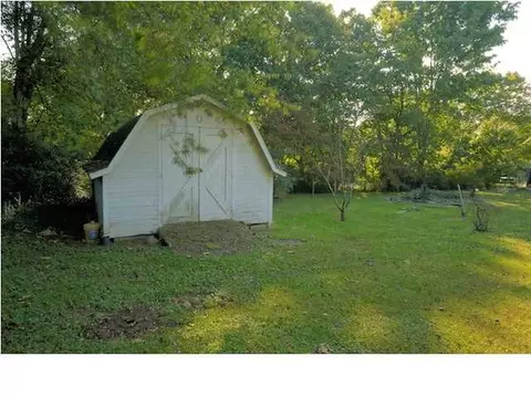 5510 Cherry St, Ooltewah, TN 37363 photo 2