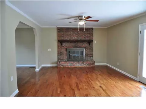 9356 Charbar Cir, Chattanooga, TN 37421 photo 2