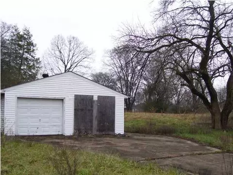 155 E Spring St, Whitwell, TN 37397 photo 5