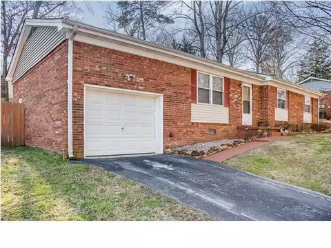 1370 Meadowood Dr, Hixson, TN 37343 photo 2