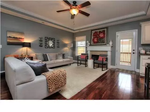 897 Windrush Loop, Chattanooga, TN 37421 photo 6