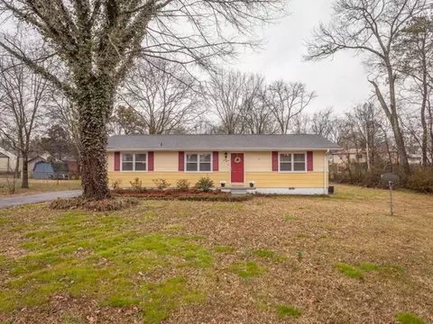 416 Forrest Rd, Fort Oglethorpe, GA 30742 photo 1