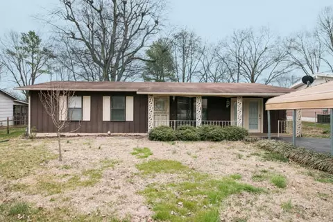 217 Robert E Lee St, Fort Oglethorpe, GA 30742 photo 1