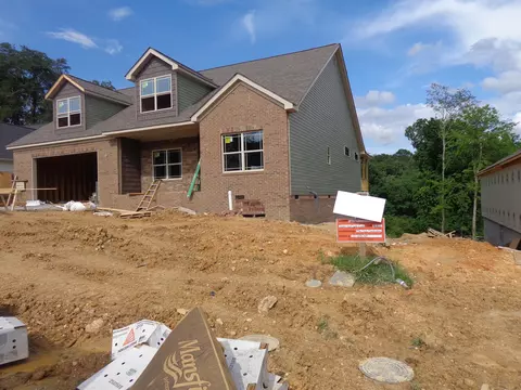 644 Soaring Eagle Cir, Hixson, TN 37343 photo 2