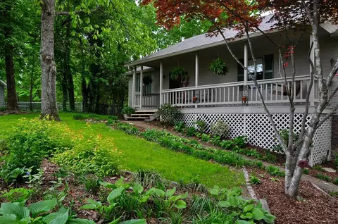 2308 Daugherty Ln, Chattanooga, TN 37421 photo 2