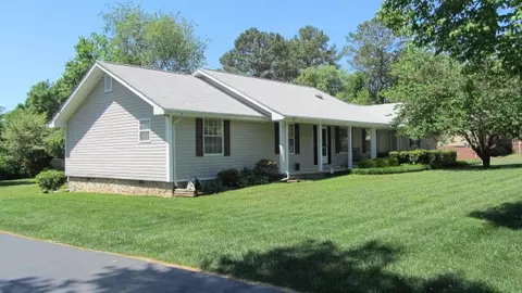 115 Robert E Lee Dr, Ringgold, GA 30736 photo 2