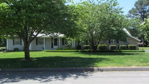 115 Robert E Lee Dr, Ringgold, GA 30736 photo 1