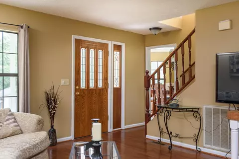 8234 Cavan Cir, Chattanooga, TN 37421 photo 2