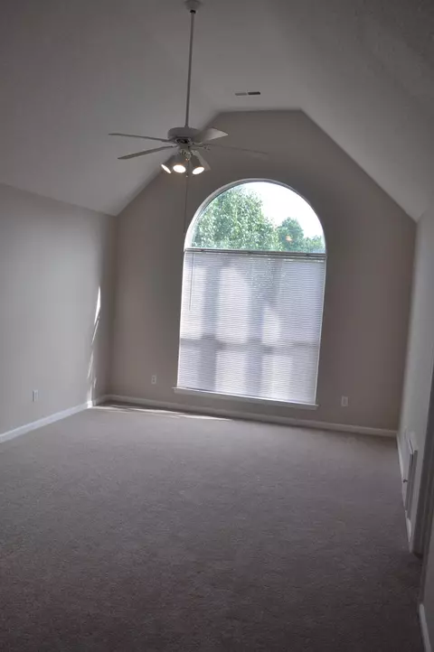 8211 Fallen Maple Dr, Chattanooga, TN 37421 photo 2