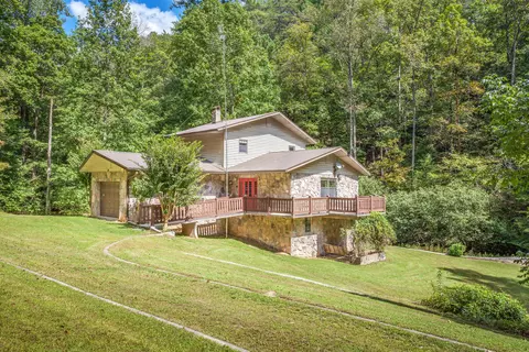 92 Alpine Dr, Cisco, GA 30708 photo 1