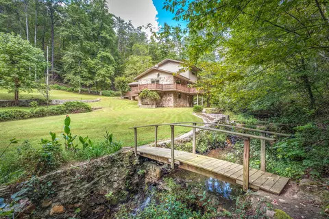 92 Alpine Dr, Cisco, GA 30708 photo 9