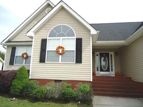 178 Gladstone Dr, Ringgold, GA 30736 photo 2