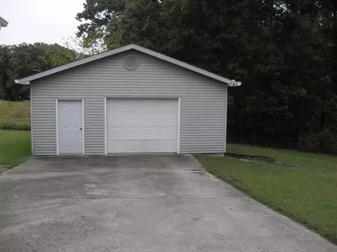 110 Mcclure Ln, Rock Spring, GA 30739 photo 3