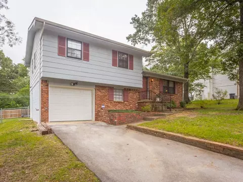 4030 E Freedom Cir, Ooltewah, TN 37363 photo 2