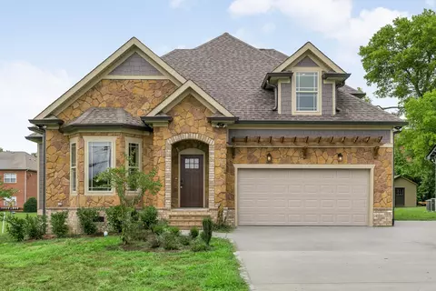 6891 Robin Dr, Chattanooga, TN 37421 photo 1