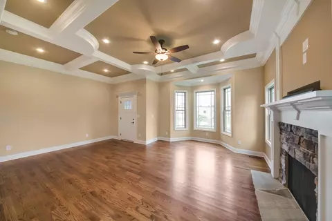 6891 Robin Dr, Chattanooga, TN 37421 photo 8