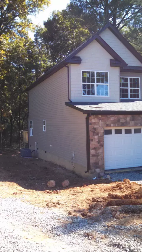 1302 Franklin Dr, Chattanooga, TN 37421 photo 2