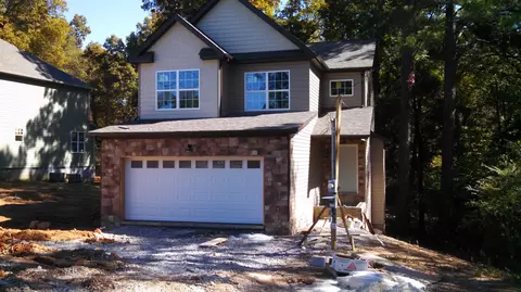 1302 Franklin Dr, Chattanooga, TN 37421 photo 1