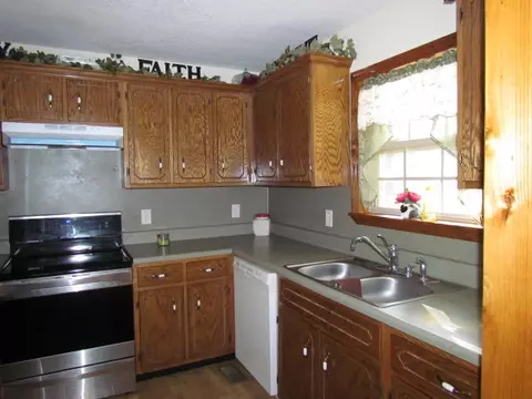 241 Herbert Dr, Jasper, TN 37347 photo 4