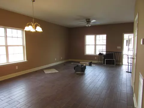 2004 Sharp St, Chattanooga, TN 37404 photo 3