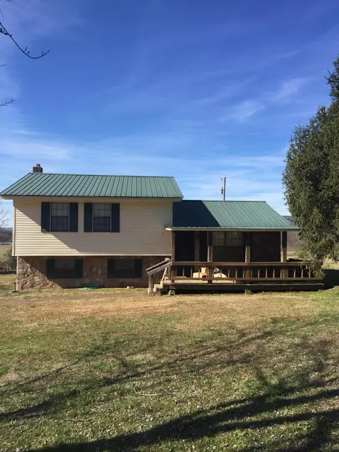 2442 Shellmound Rd, Jasper, TN 37347 photo 1