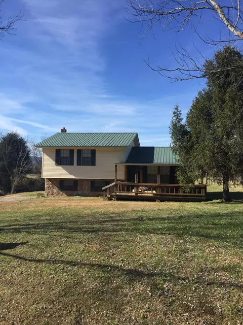 2442 Shellmound Rd, Jasper, TN 37347 photo 3