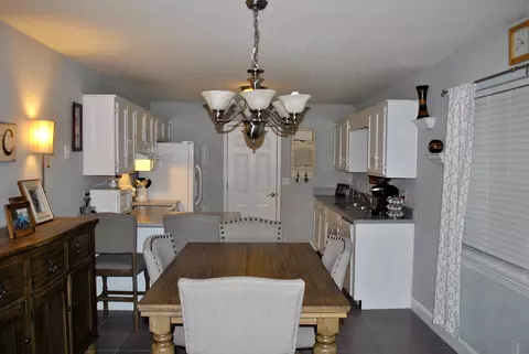183 Gregory Dr, Ringgold, GA 30736 photo 2