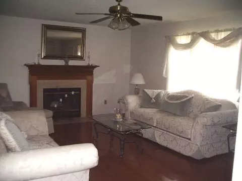 2725 Windthrush Dr, Chattanooga, TN 37421 photo 3