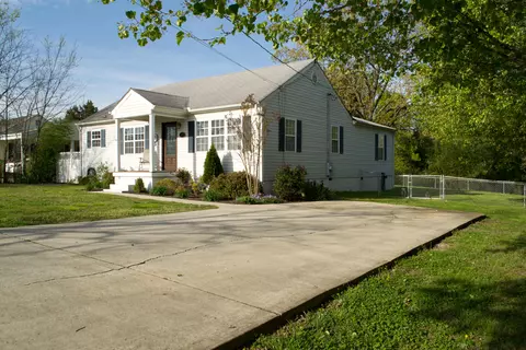 403 Forrest Rd, Fort Oglethorpe, GA 30742 photo 1
