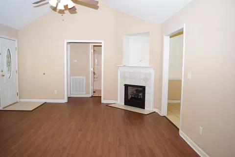1105 Spring Meadows Dr, Ringgold, GA 30736 photo 3