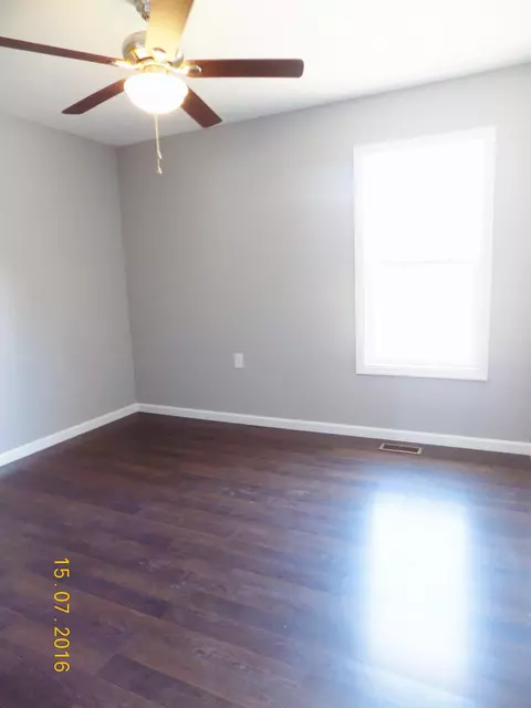 380 E Spring St, Whitwell, TN 37397 photo 11