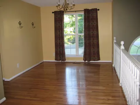 364 Bloomington Dr, Dalton, GA 30721 photo 4
