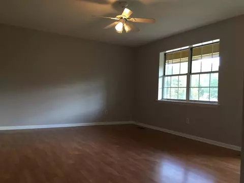 158 Starlight Dr, Rock Spring, GA 30739 photo 2