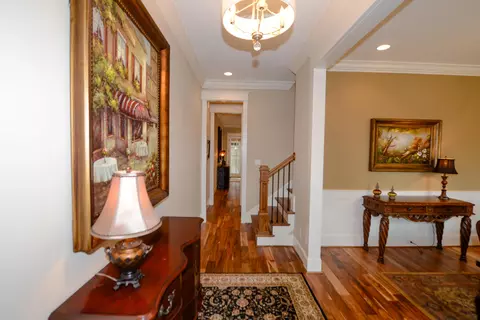 135 E 3rd St, Chattanooga, TN 37403 photo 2