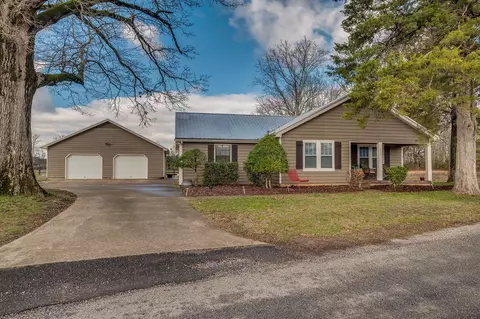 7567 Mcdaniel Ln, Ooltewah, TN 37363 photo 1