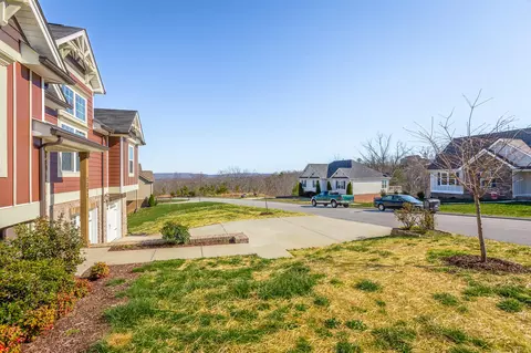 7363 Pfizer Dr, Ooltewah, TN 37363 photo 3