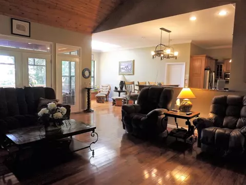 775 Vineyard Point Rd, Sequatchie, TN 37374 photo 4