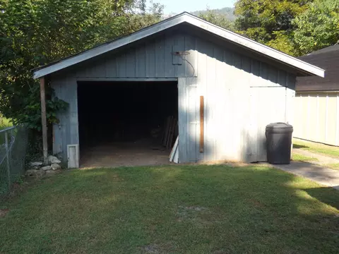 137 Maple Ave, Jasper, TN 37347 photo 14