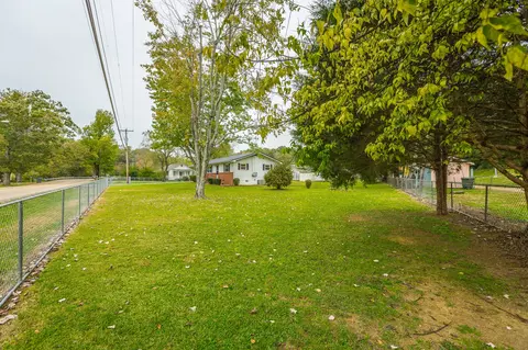 1327 Ely Rd, Hixson, TN 37343 photo 2