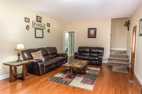 2425 NW Van Davis Rd, Charleston, TN 37310 photo 5