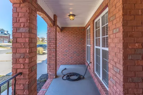 8241 Double Eagle Ct, Ooltewah, TN 37363 photo 3