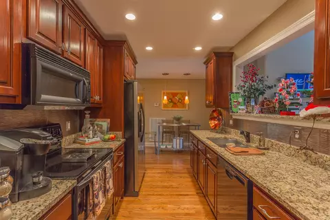 8241 Double Eagle Ct, Ooltewah, TN 37363 photo 13