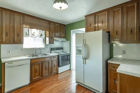 908 Sutton Dr, Hixson, TN 37343 photo 10